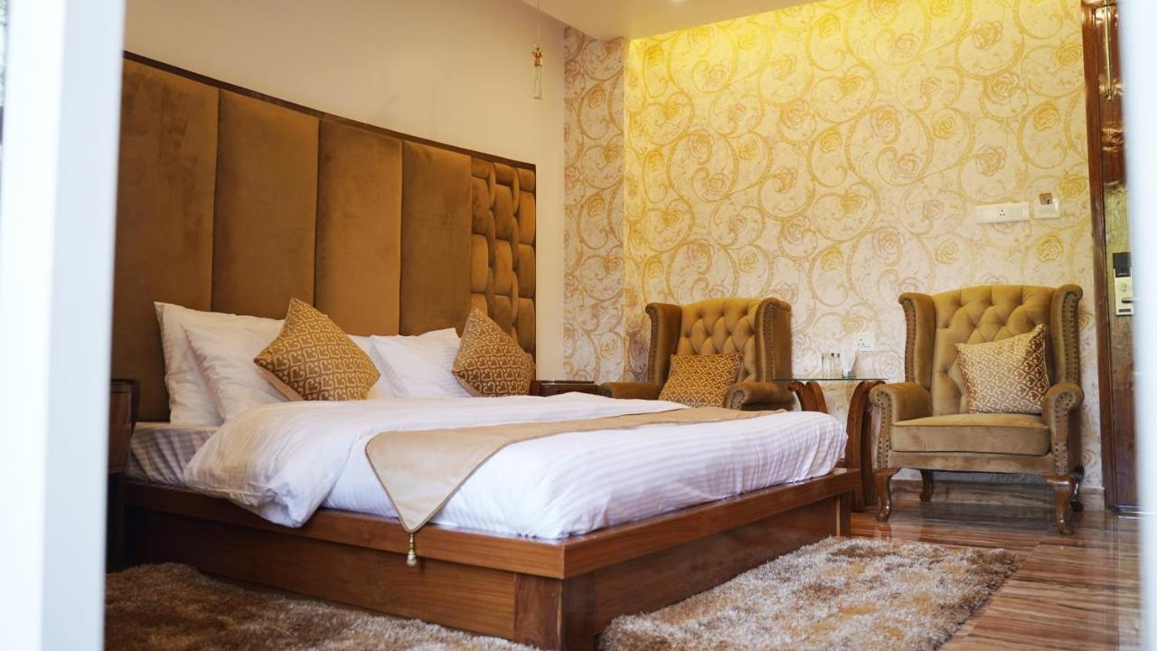 Hotel Saheb'S Castle Mcleodganj McLeod Ganj Dış mekan fotoğraf